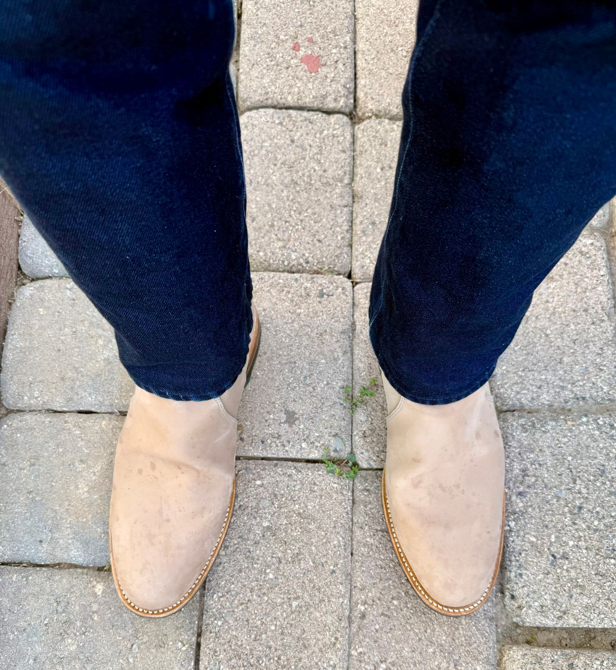 Photo by zeroremain on October 8, 2025 of the Viberg Side Zip in Maryam Light Grey Horsebutt.