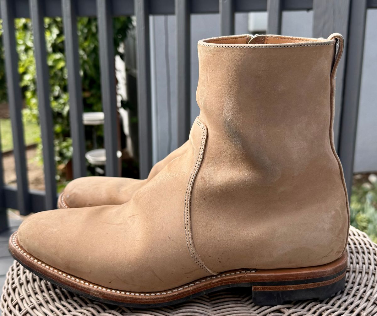 Photo by zeroremain on November 1, 2025 of the Viberg Side Zip in Maryam Light Grey Horsebutt.