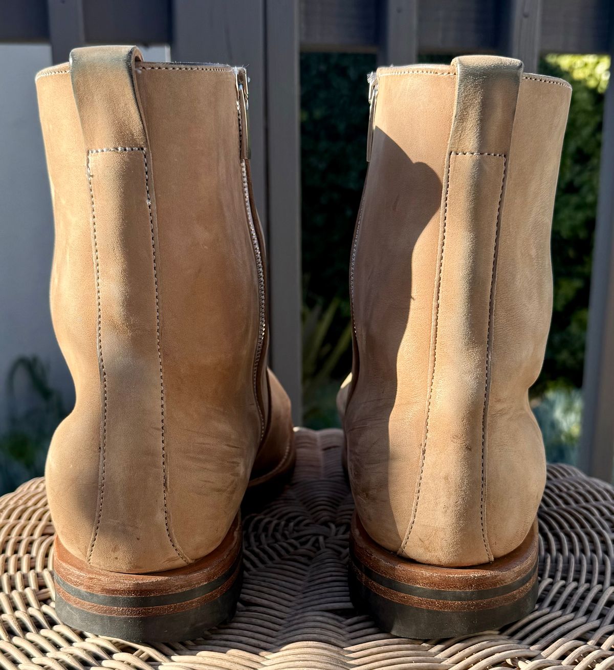 Photo by zeroremain on February 4, 2026 of the Viberg Side Zip in Maryam Light Grey Horsebutt.