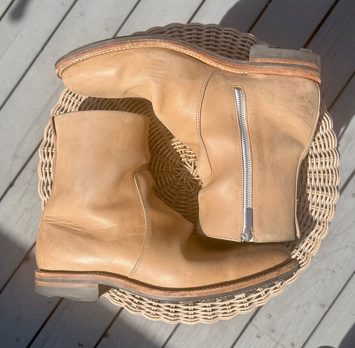 Photo by zeroremain on March 4, 2026 of the Viberg Side Zip in Maryam Light Grey Horsebutt.