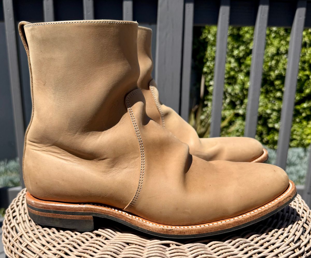 Photo by zeroremain on April 5, 2026 of the Viberg Side Zip in Maryam Light Grey Horsebutt.