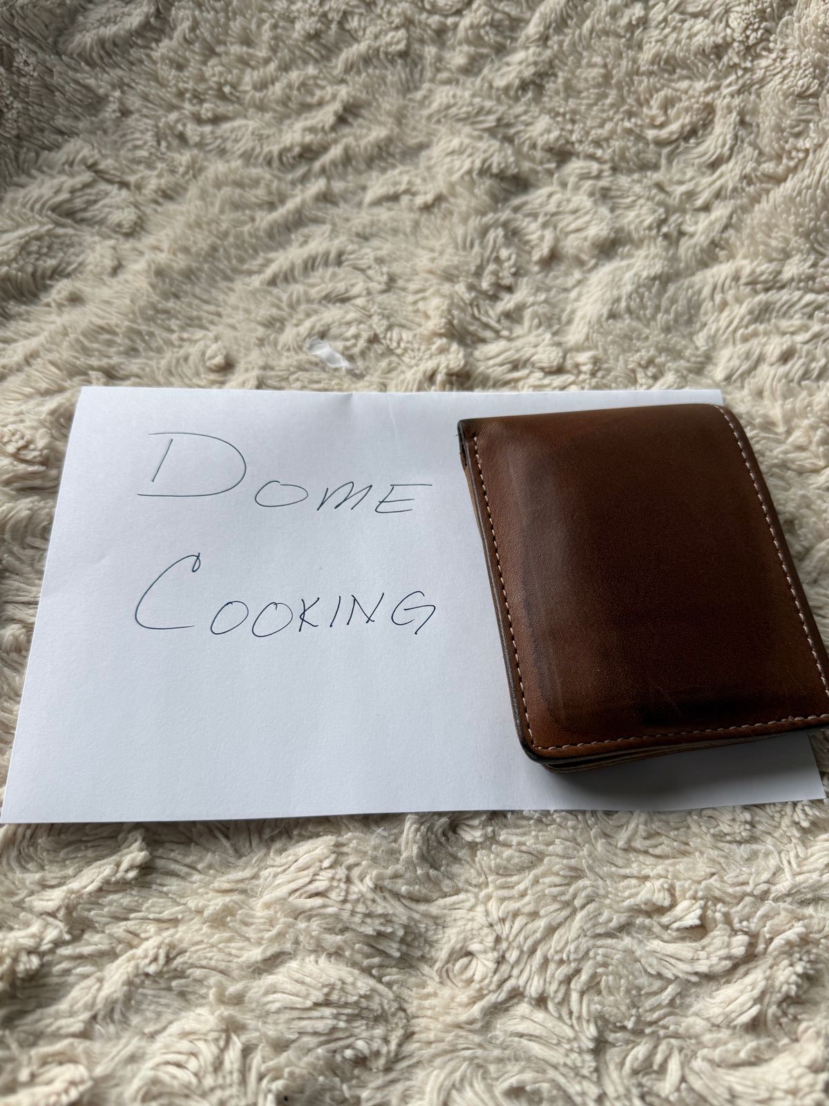 Photo by Mirswith95 on November 1, 2025 of the Ashland Leather Johnny The Fox Wallet in Horween English Tan Dublin.