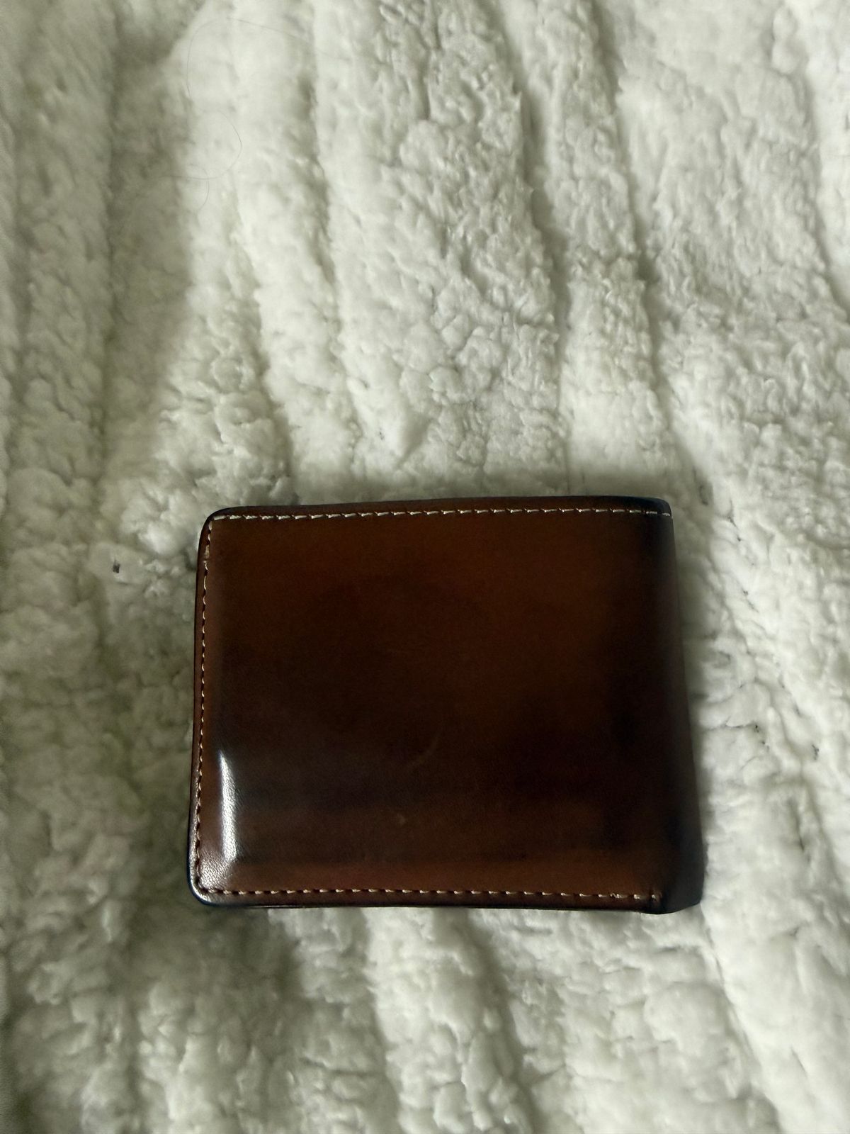 Photo by Mirswith95 on April 2, 2026 of the Ashland Leather Johnny The Fox Wallet in Horween English Tan Dublin.