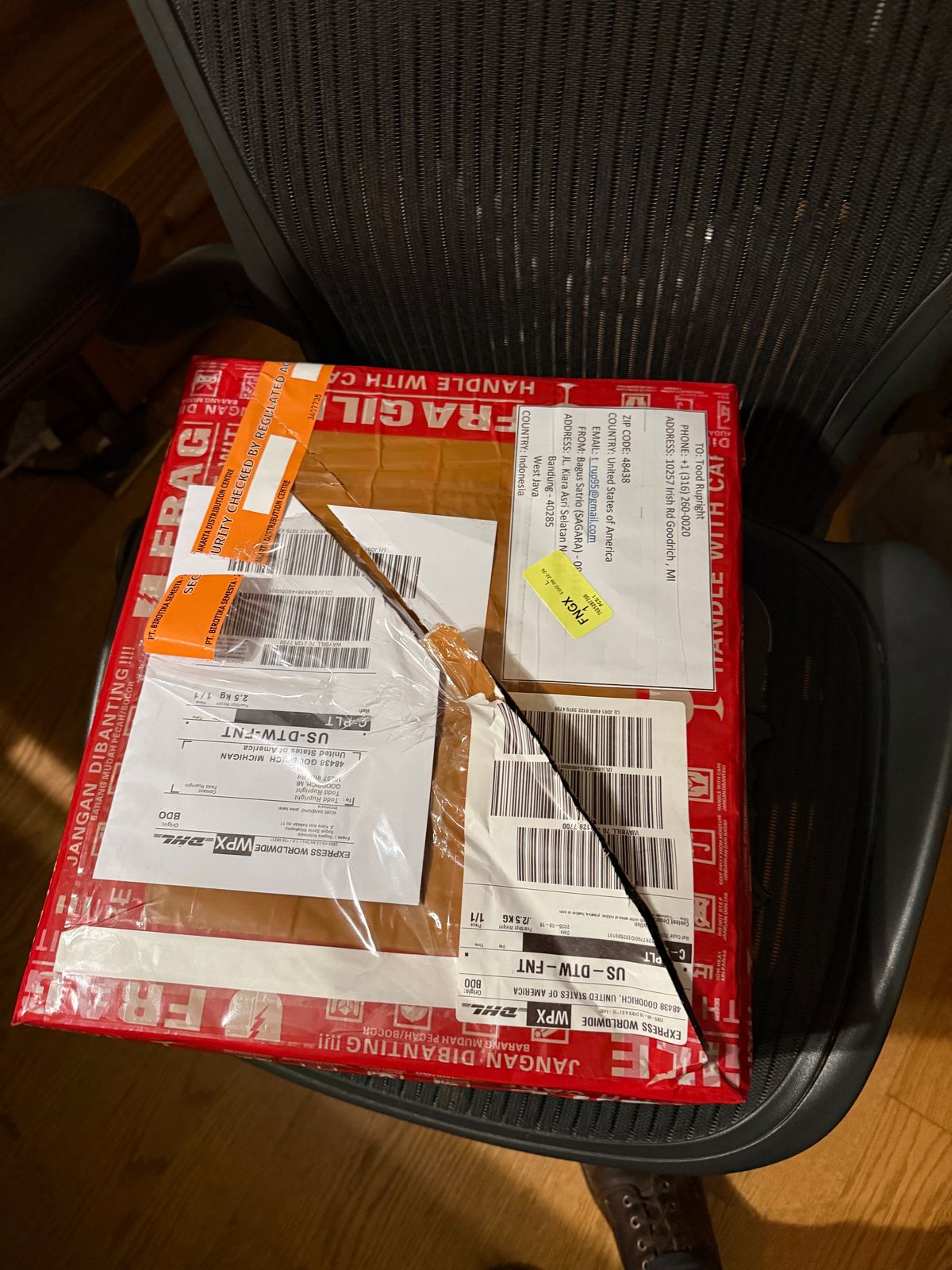 Photo by Mirswith95 on September 20, 2025 of the Sagara Cordmaster in Indonesian Black Teacore.