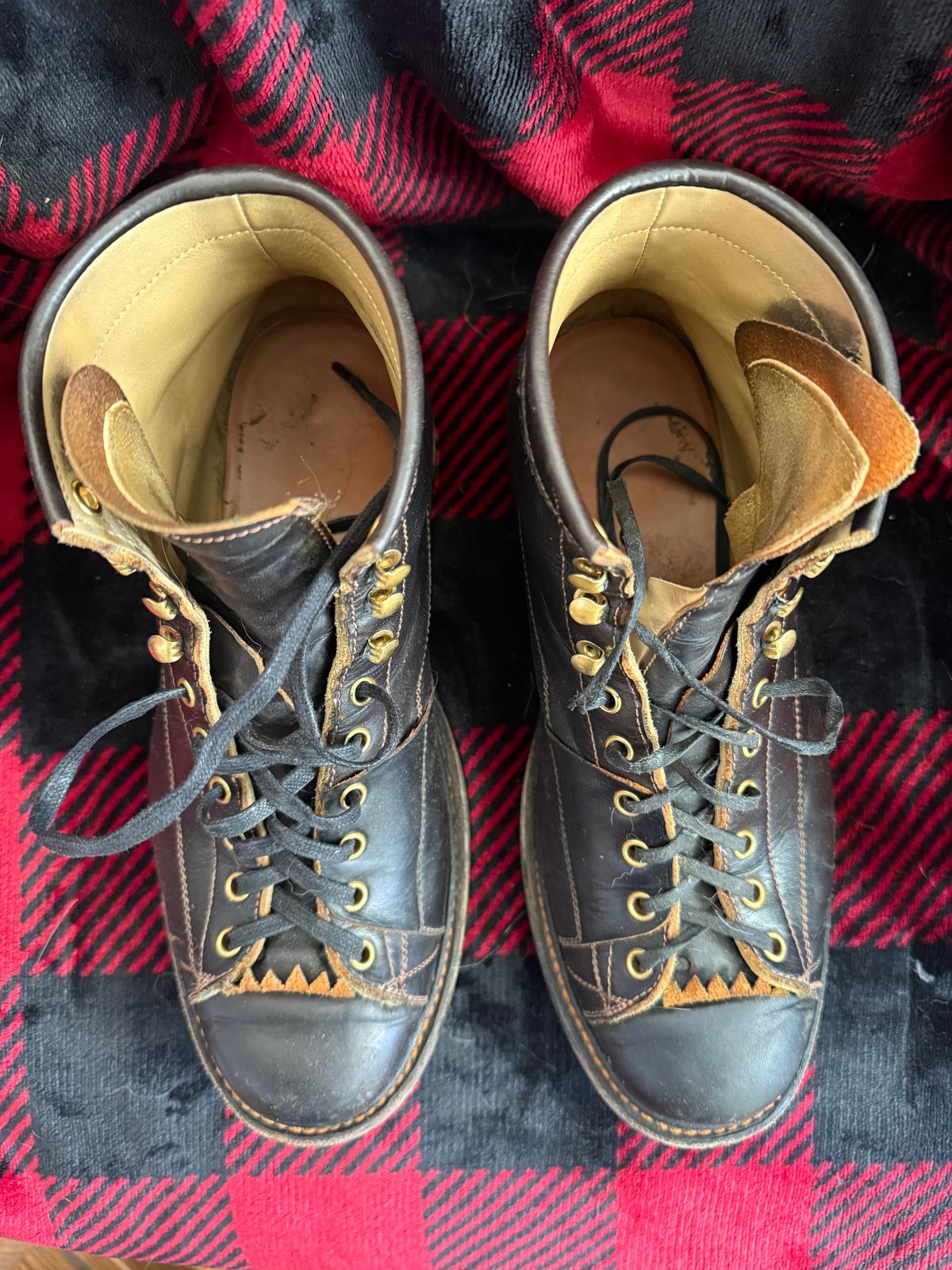 Photo by Mirswith95 on March 3, 2026 of the Sagara Cordmaster in Indonesian Black Teacore.