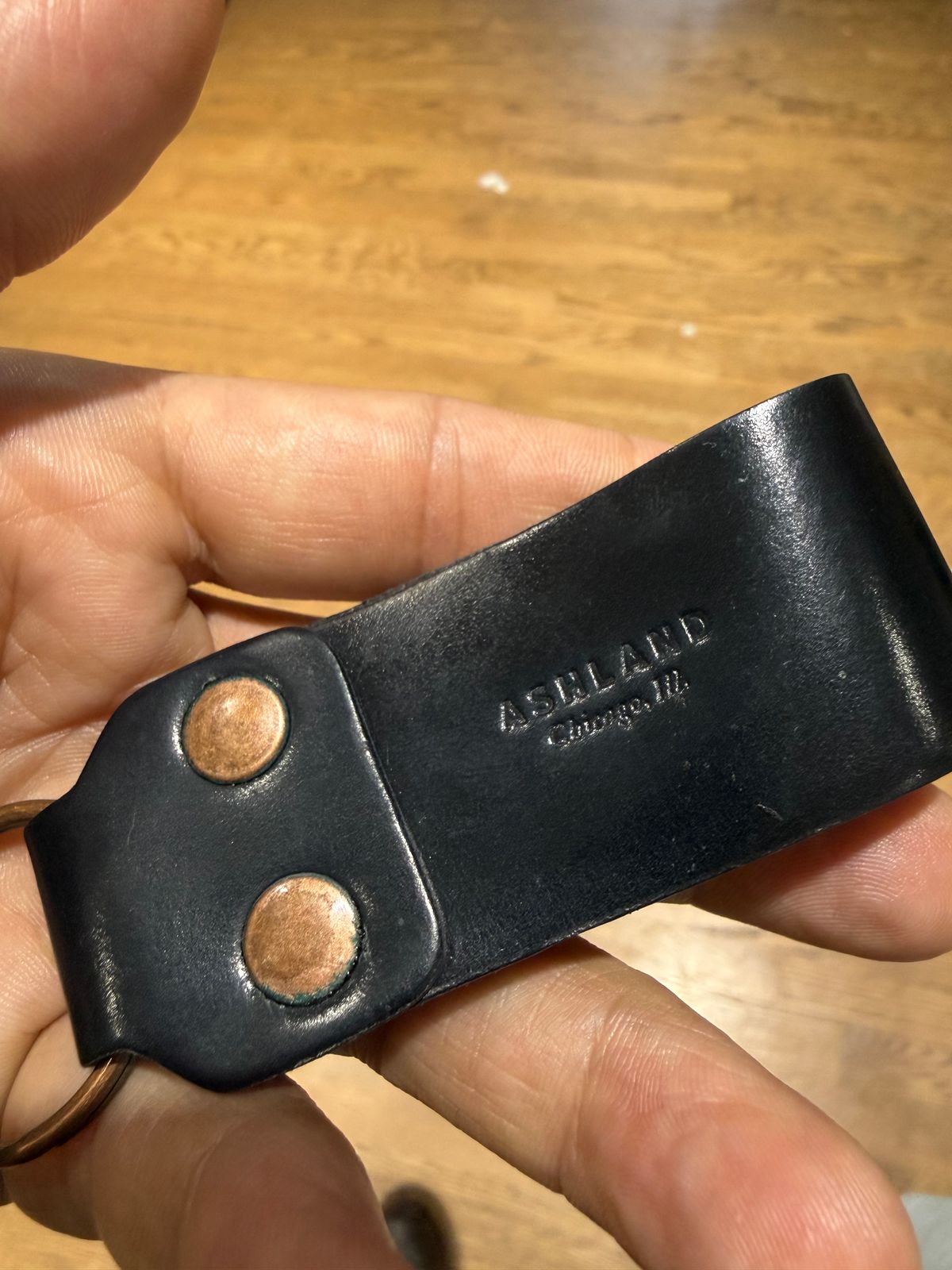 Photo by Mirswith95 on September 25, 2025 of the Ashland Leather Belt Loop Key Ring in Horween Black Shell Cordovan.