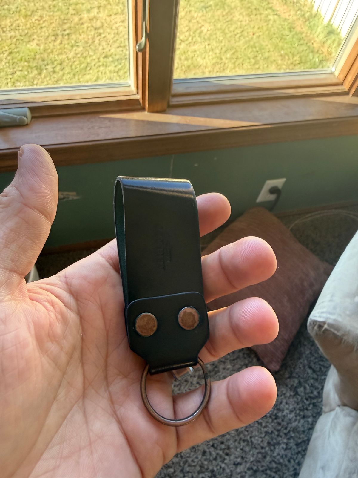Photo by Mirswith95 on October 1, 2025 of the Ashland Leather Belt Loop Key Ring in Horween Black Shell Cordovan.