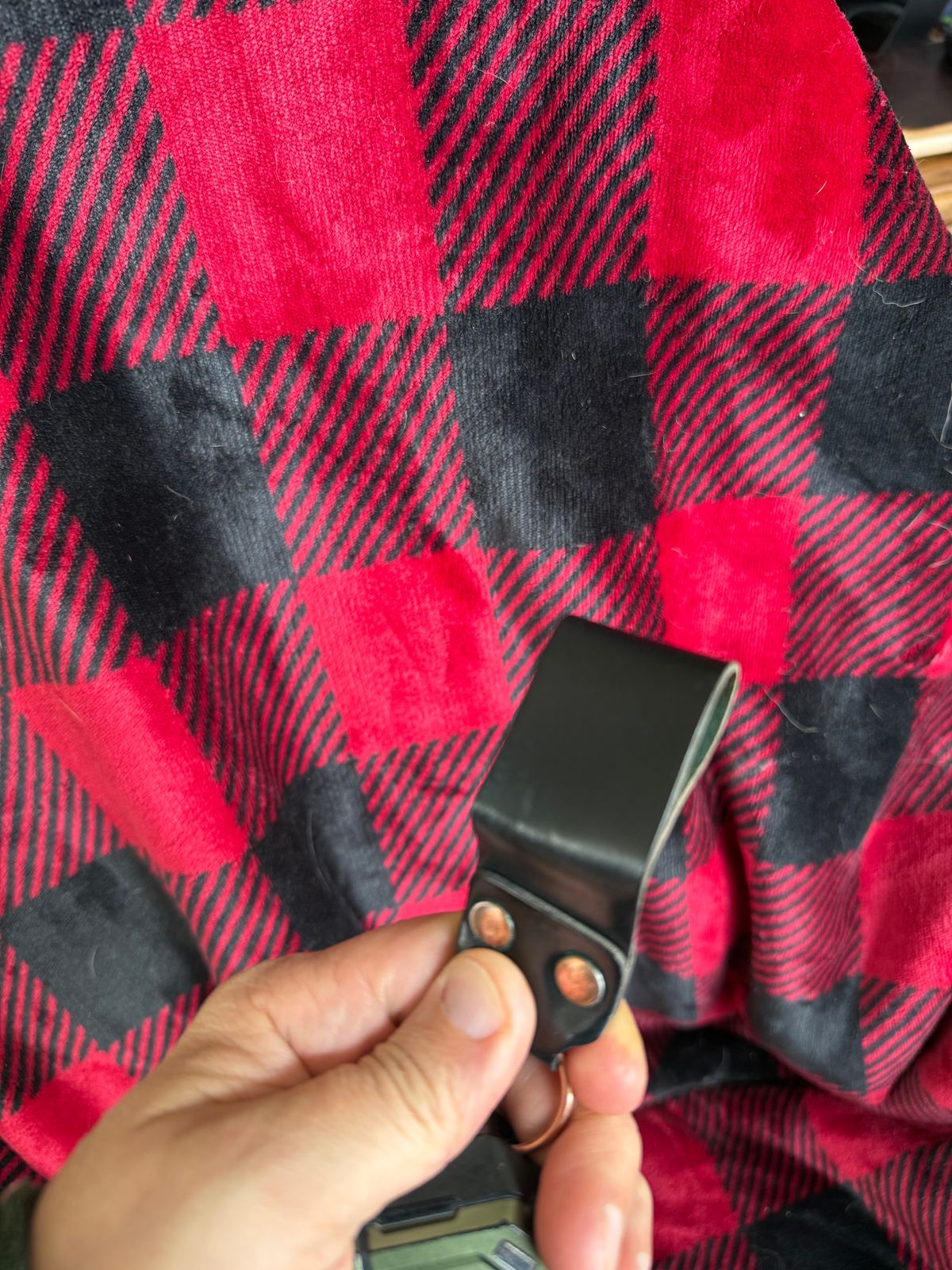 Photo by Mirswith95 on March 3, 2026 of the Ashland Leather Belt Loop Key Ring in Horween Black Shell Cordovan.