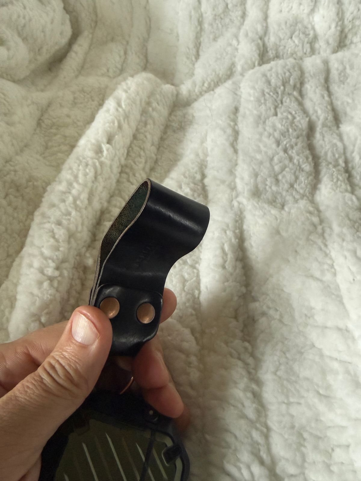 Photo by Mirswith95 on April 2, 2026 of the Ashland Leather Belt Loop Key Ring in Horween Black Shell Cordovan.