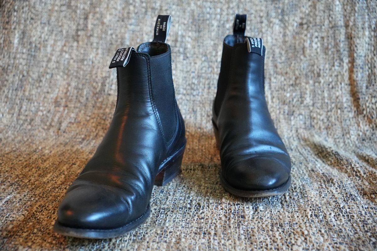 Photo by DownThunderdome on September 30, 2025 of the R.M. Williams Comfort Craftsman Boot in Black Yearling.