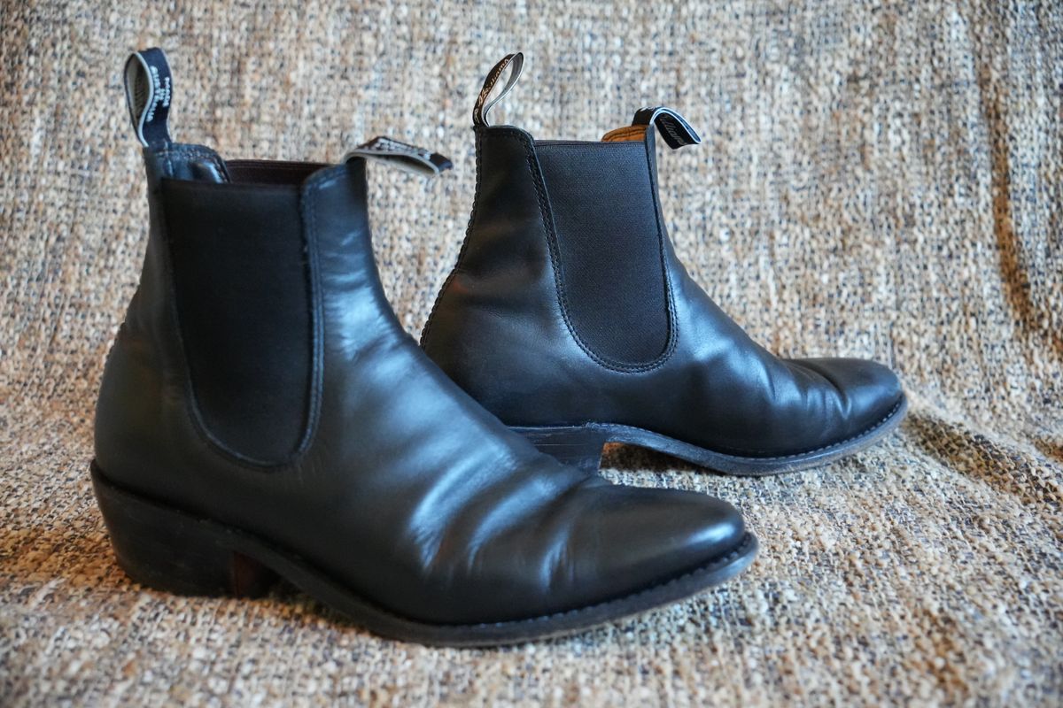 Photo by DownThunderdome on September 30, 2025 of the R.M. Williams Comfort Craftsman Boot in Black Yearling.