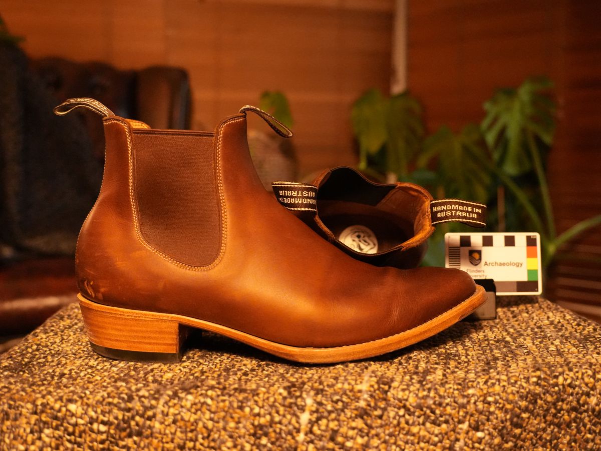 Photo by DownThunderdome on November 3, 2025 of the Wootten Sgt. Pepper in Waxxed Saddle Tan.