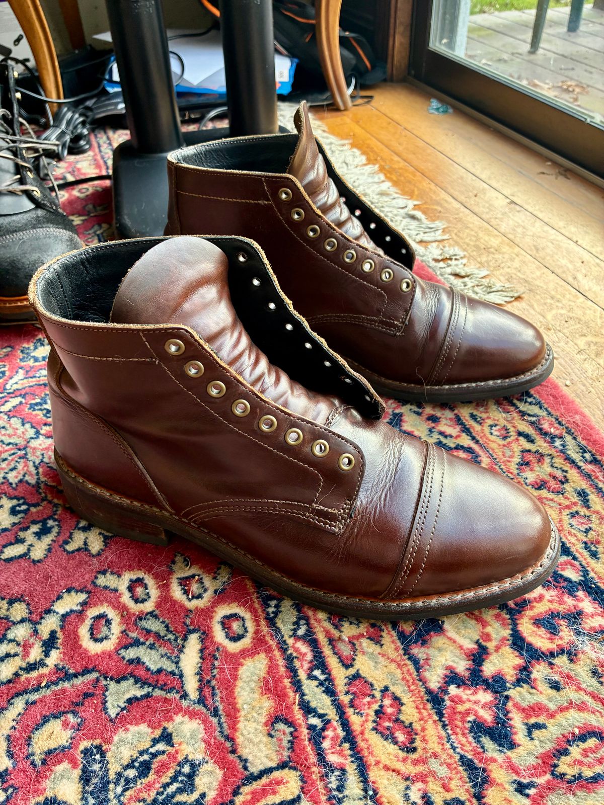 Photo by Cdbr on May 10, 2026 of the Thursday Vanguard in Horween French Roast Chromexcel & Horween Brown Chromexcel.