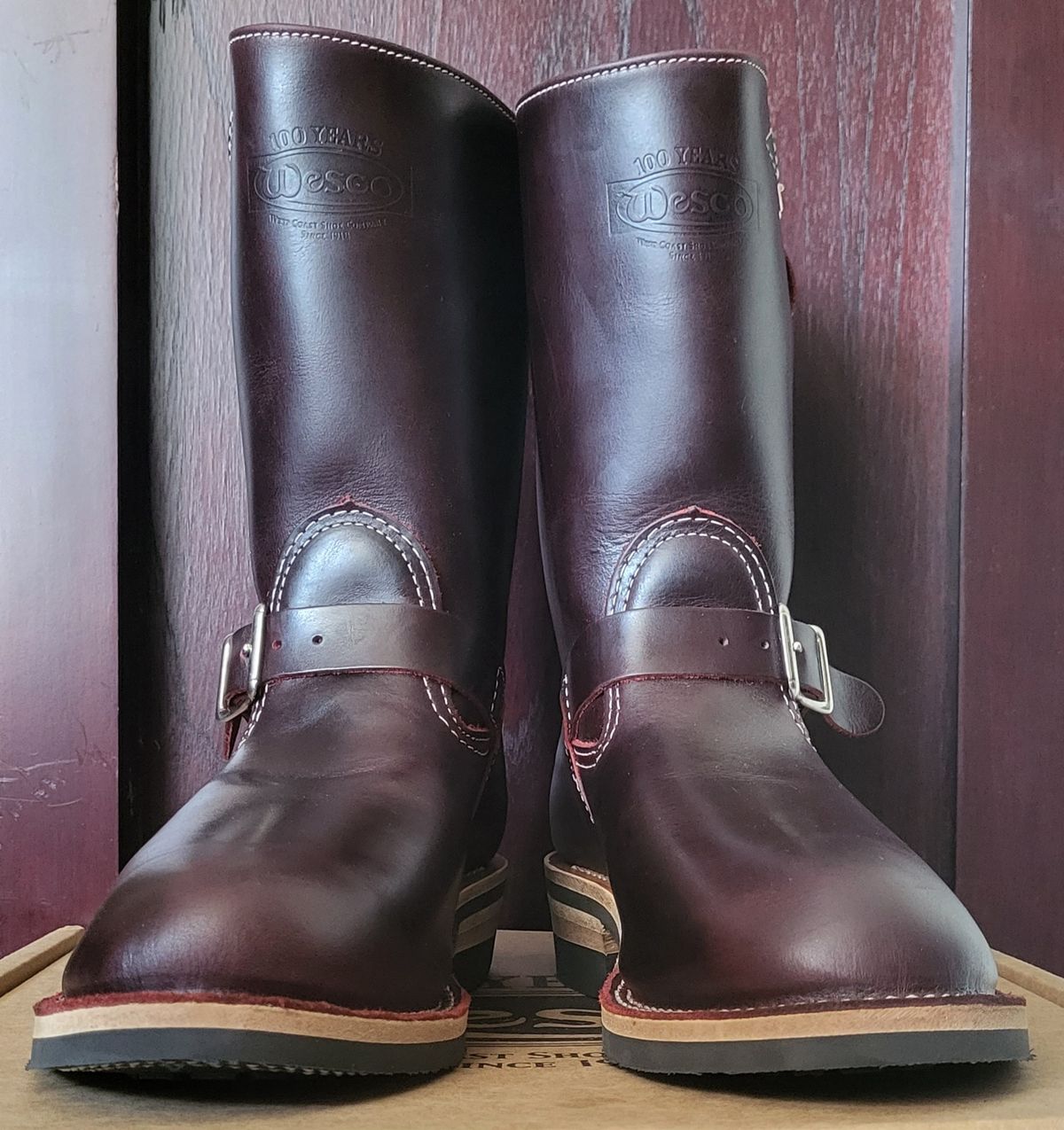 Photo by Mobeeenzeee on October 1, 2025 of the Wesco Boss Engineer Boot in Burgundy Domain.