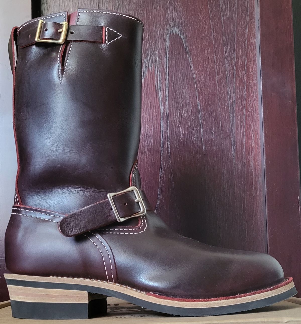 Photo by Mobeeenzeee on October 1, 2025 of the Wesco Boss Engineer Boot in Burgundy Domain.