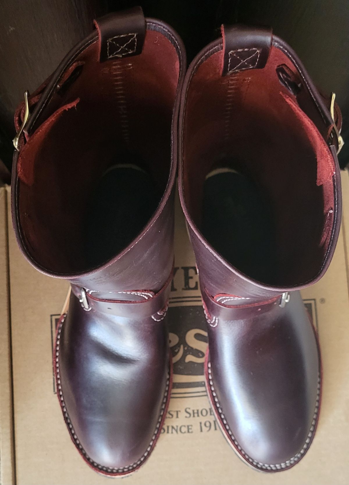Photo by Mobeeenzeee on October 1, 2025 of the Wesco Boss Engineer Boot in Burgundy Domain.