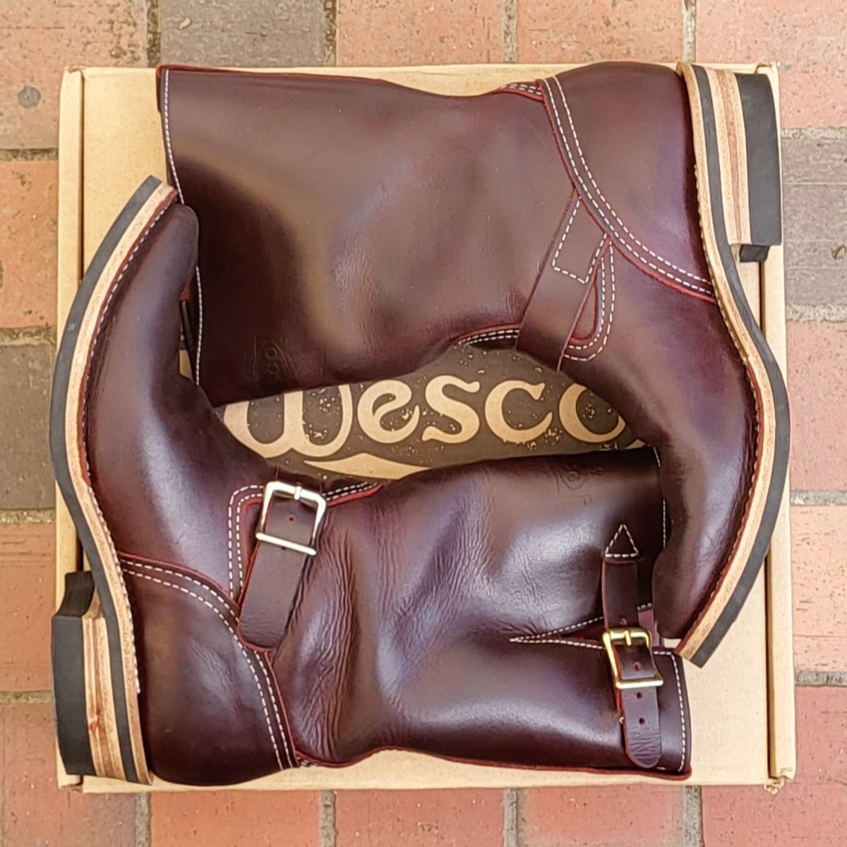 Photo by Mobeeenzeee on November 2, 2025 of the Wesco Boss Engineer Boot in Burgundy Domain.