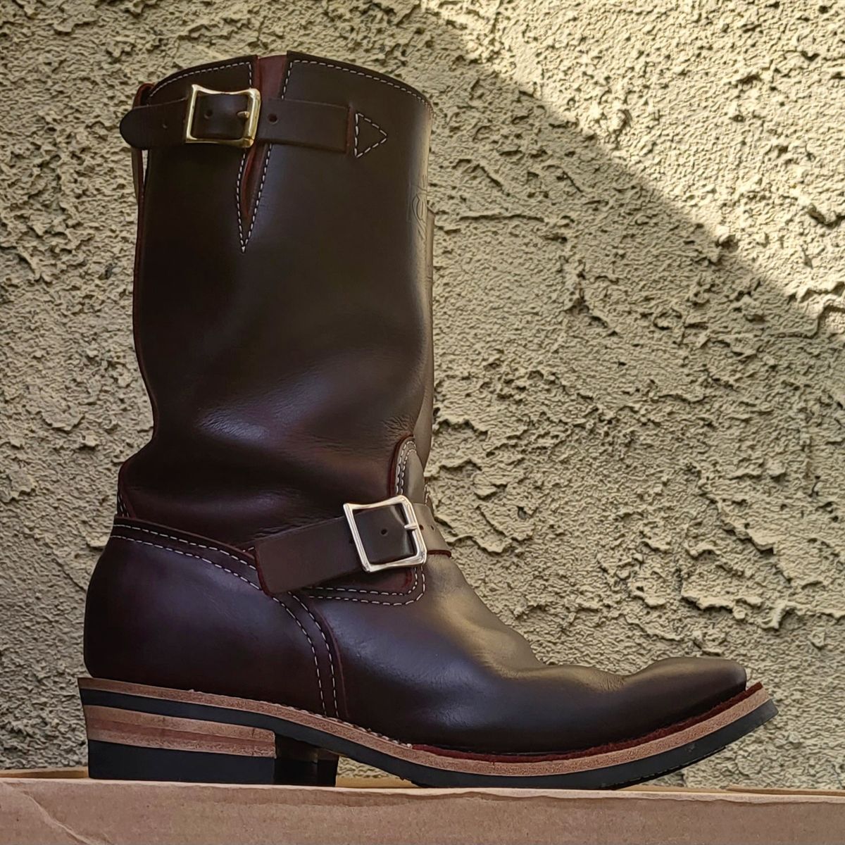 Photo by Mobeeenzeee on November 2, 2025 of the Wesco Boss Engineer Boot in Burgundy Domain.