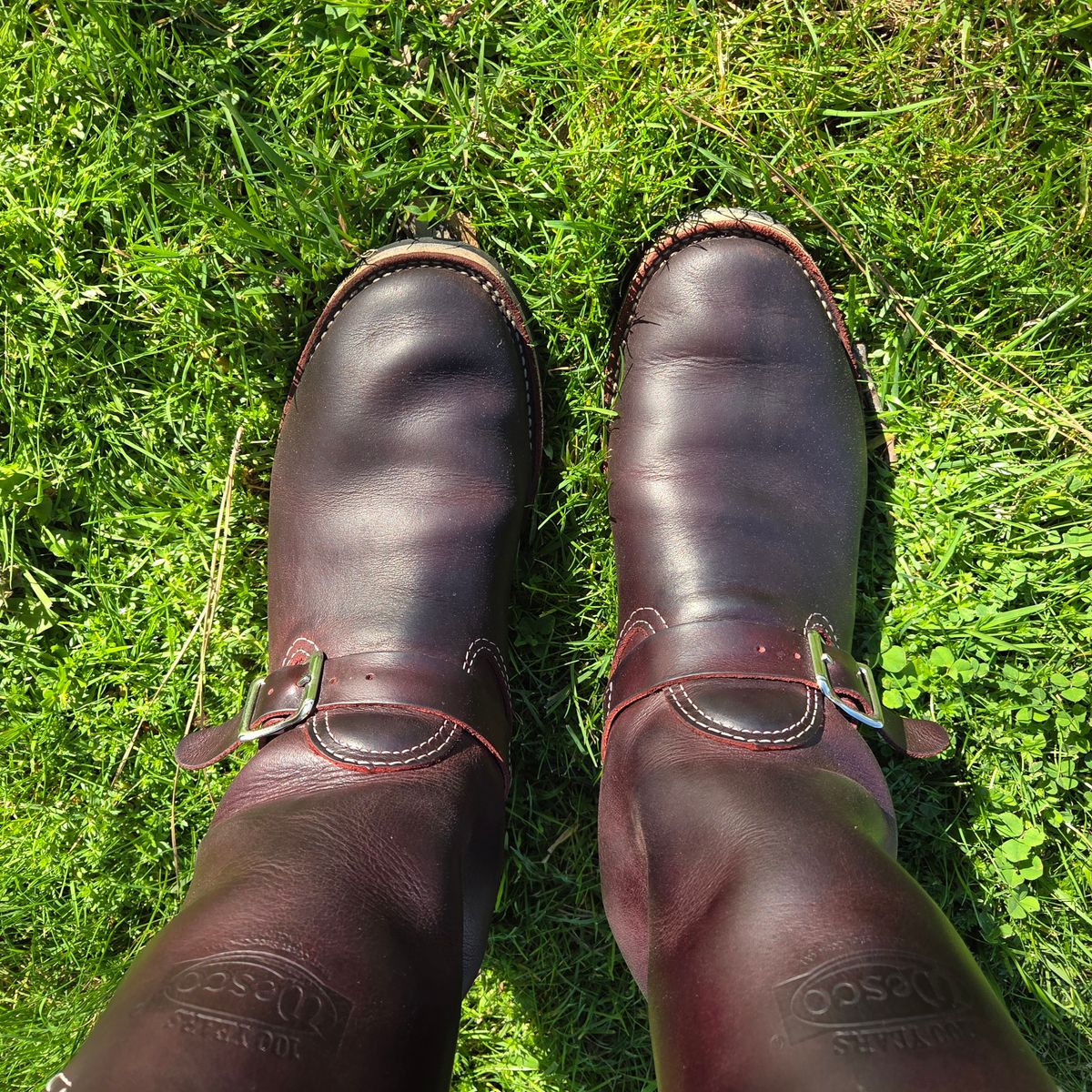 Photo by Mobeeenzeee on February 23, 2026 of the Wesco Boss Engineer Boot in Burgundy Domain.