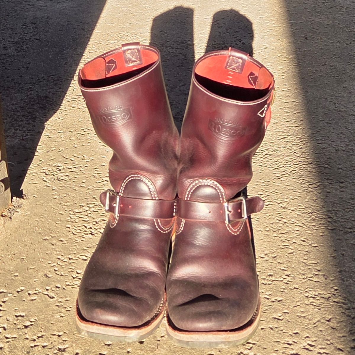 Photo by Mobeeenzeee on March 6, 2026 of the Wesco Boss Engineer Boot in Burgundy Domain.