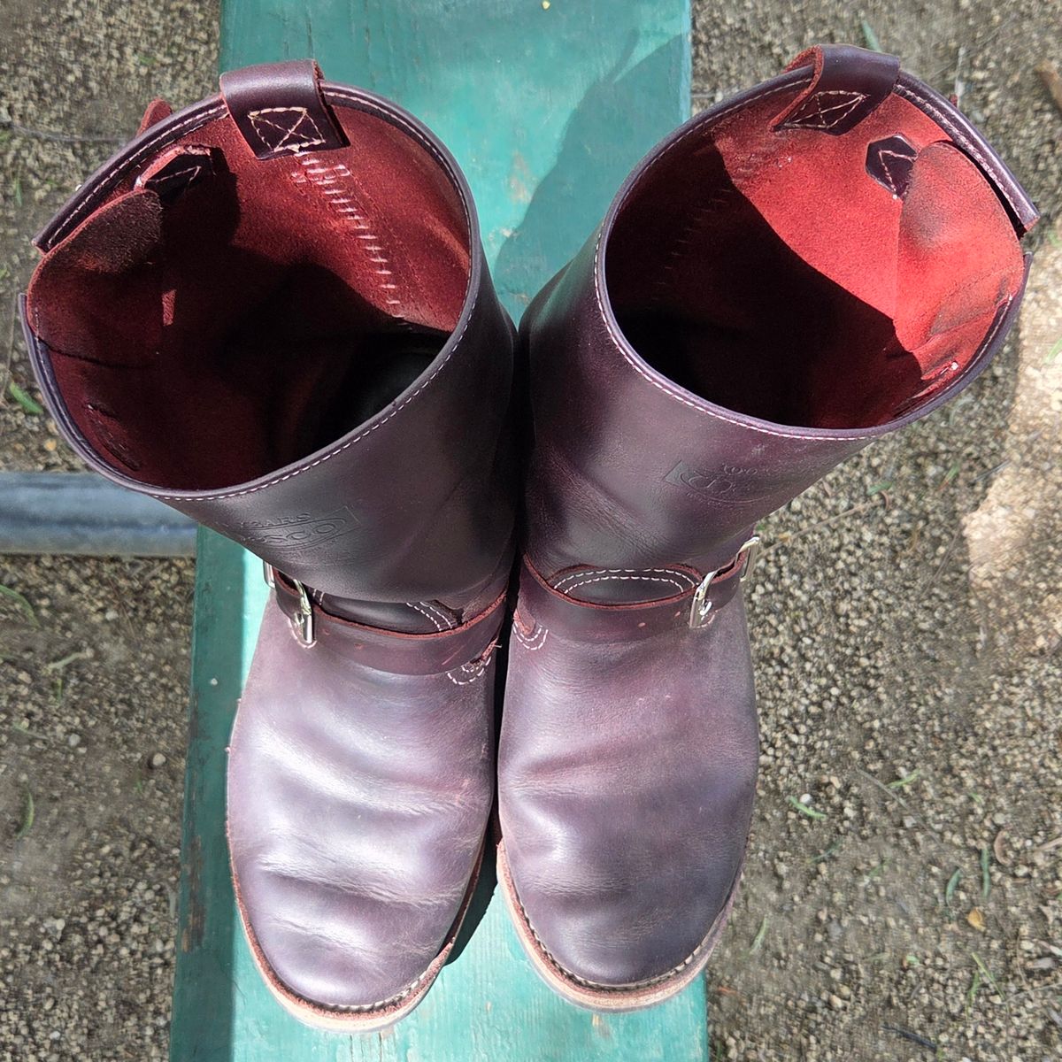 Photo by Mobeeenzeee on April 3, 2026 of the Wesco Boss Engineer Boot in Burgundy Domain.