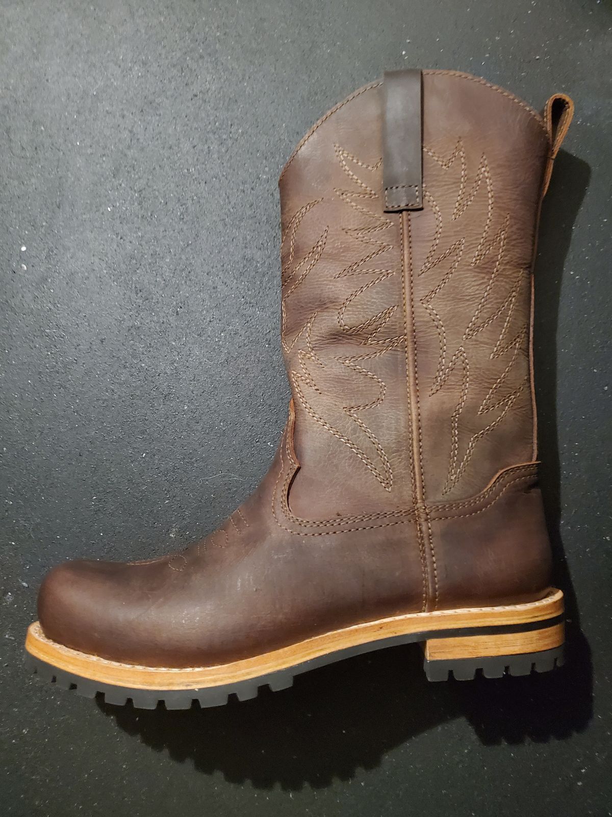 Photo by Onepairenough on January 2, 2025 of the Craft & Glory Bandera Cowboy Boots in Craft & Glory / Full Grain Leather.