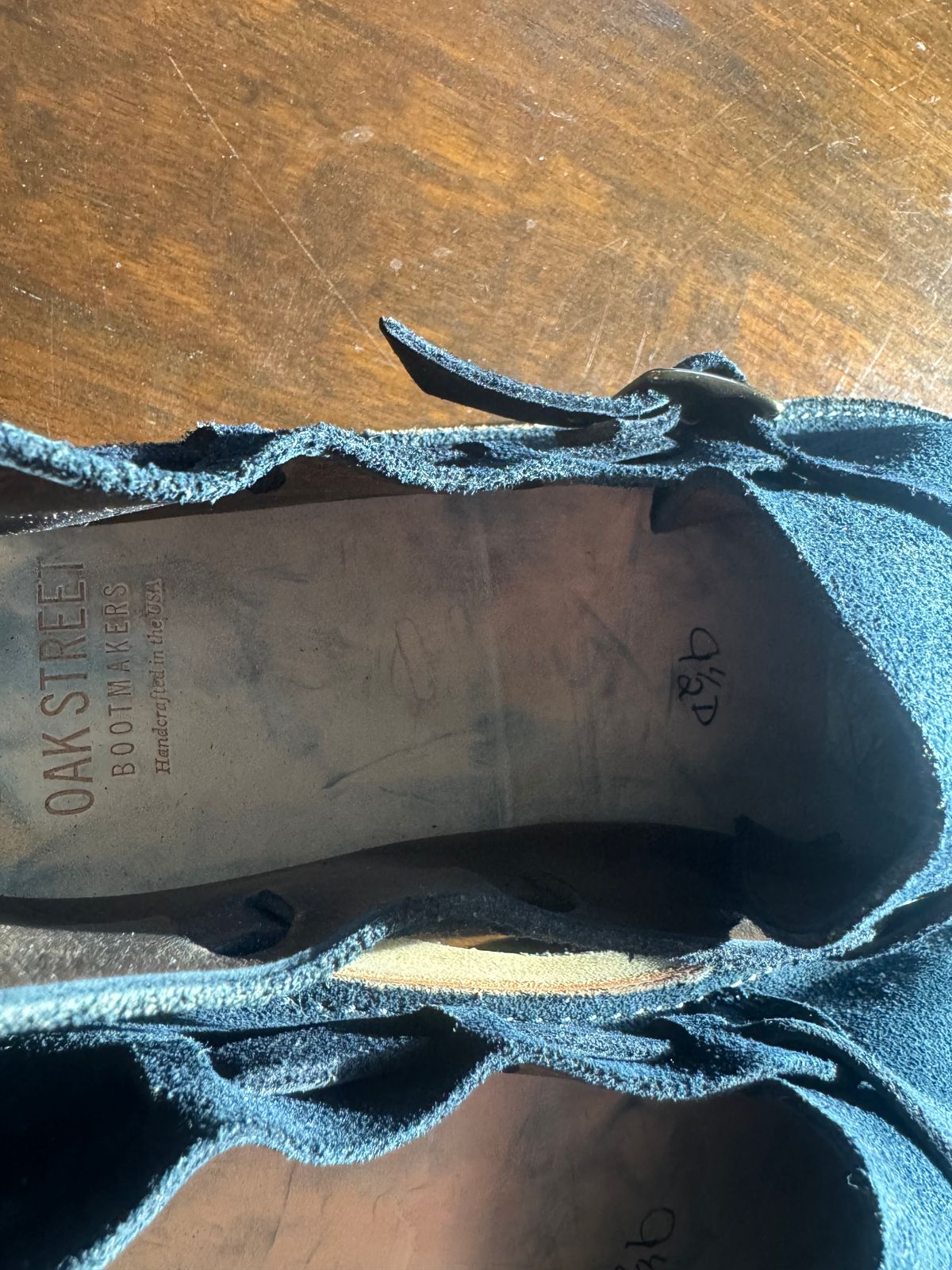 Photo by gstein.250 on January 4, 2026 of the Oak Street Bootmakers Country Loafer in Natural Cxl Rough Out Indigo.