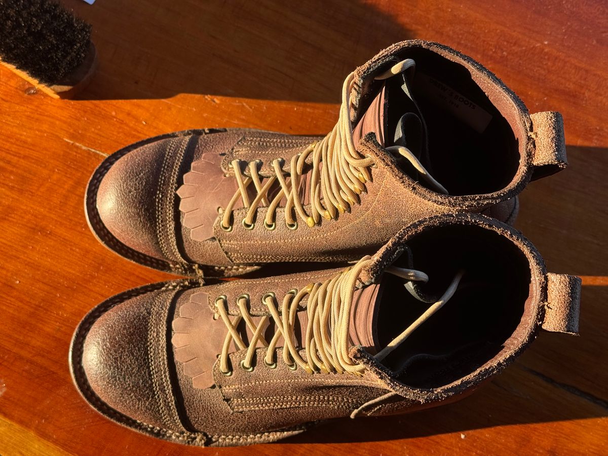 Photo by gstein.250 on October 1, 2025 of the Drew's Boots Contractor 8-inch in Brown Roughout.
