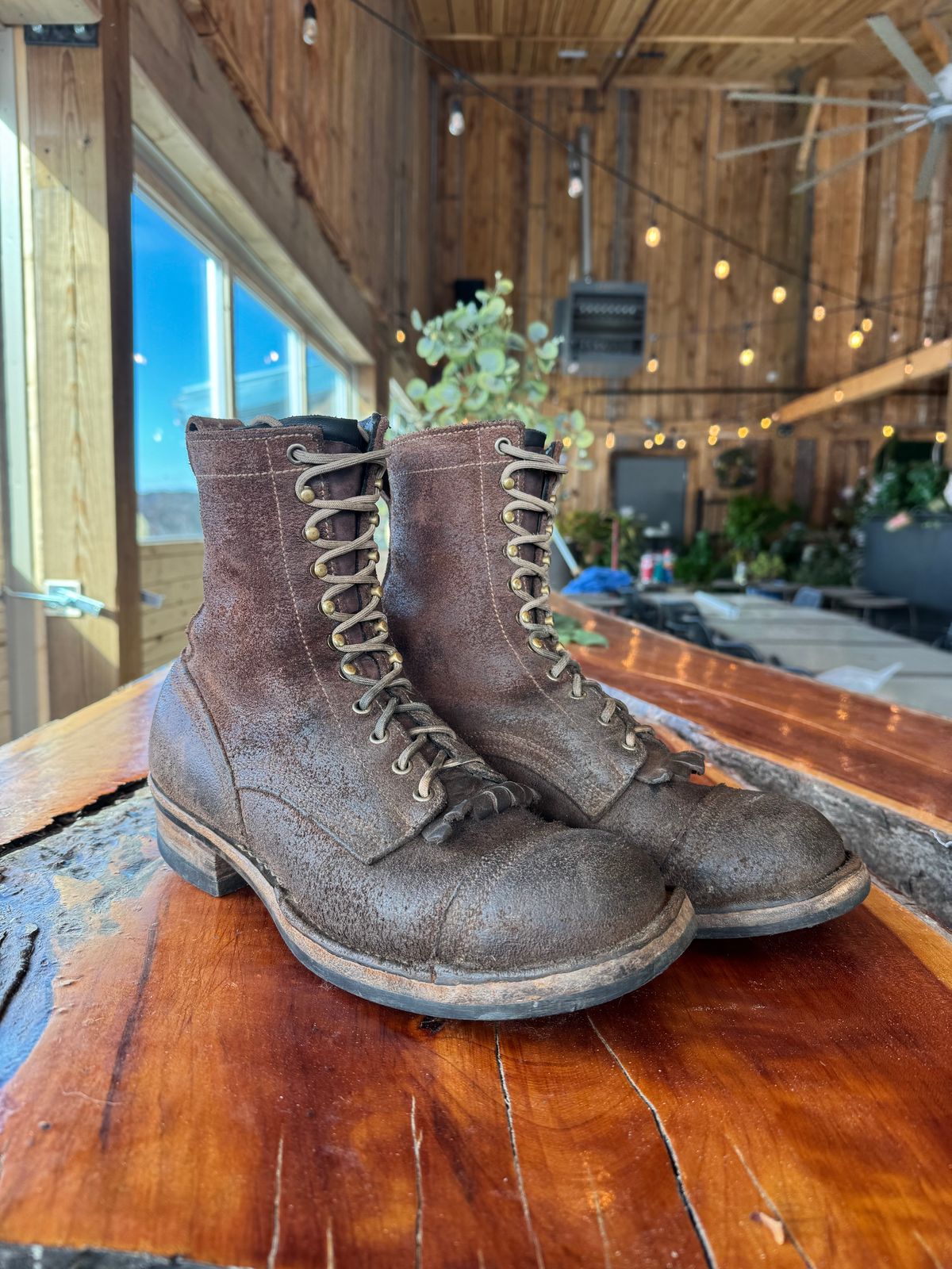 Photo by gstein.250 on December 4, 2025 of the Drew's Boots Contractor 8-inch in Brown Roughout.