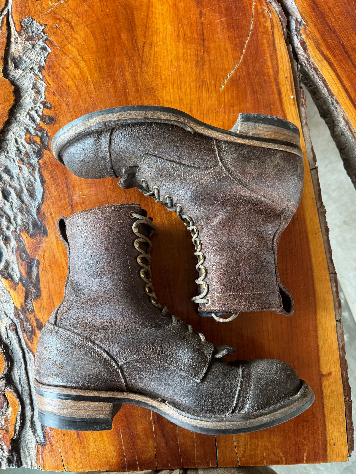 Photo by gstein.250 on January 2, 2026 of the Drew's Boots Contractor 8-inch in Brown Roughout.