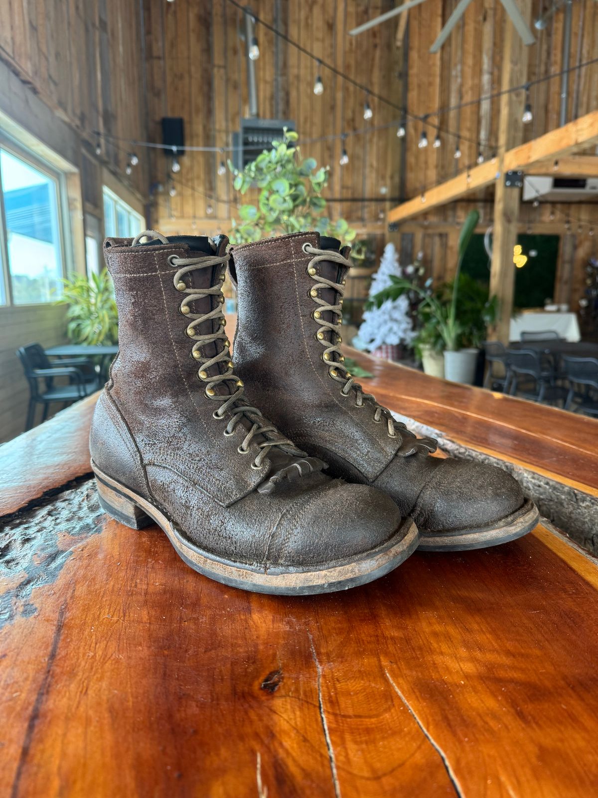 Photo by gstein.250 on January 2, 2026 of the Drew's Boots Contractor 8-inch in Brown Roughout.