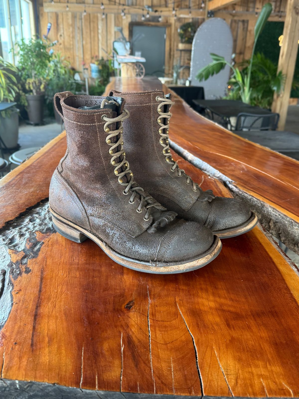 Photo by gstein.250 on February 2, 2026 of the Drew's Boots Contractor 8-inch in Brown Roughout.