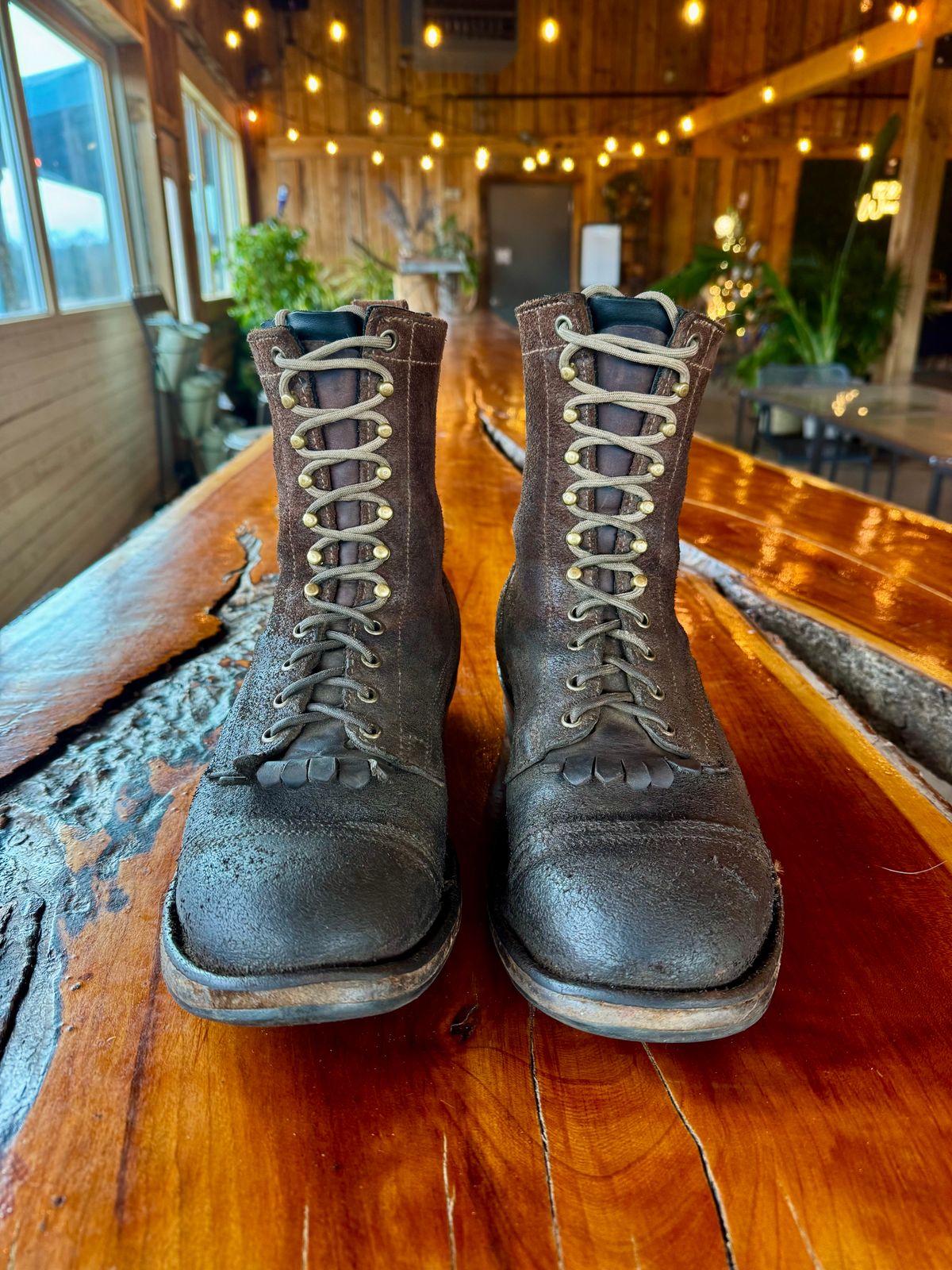 Photo by gstein.250 on March 5, 2026 of the Drew's Boots Contractor 8-inch in Brown Roughout.