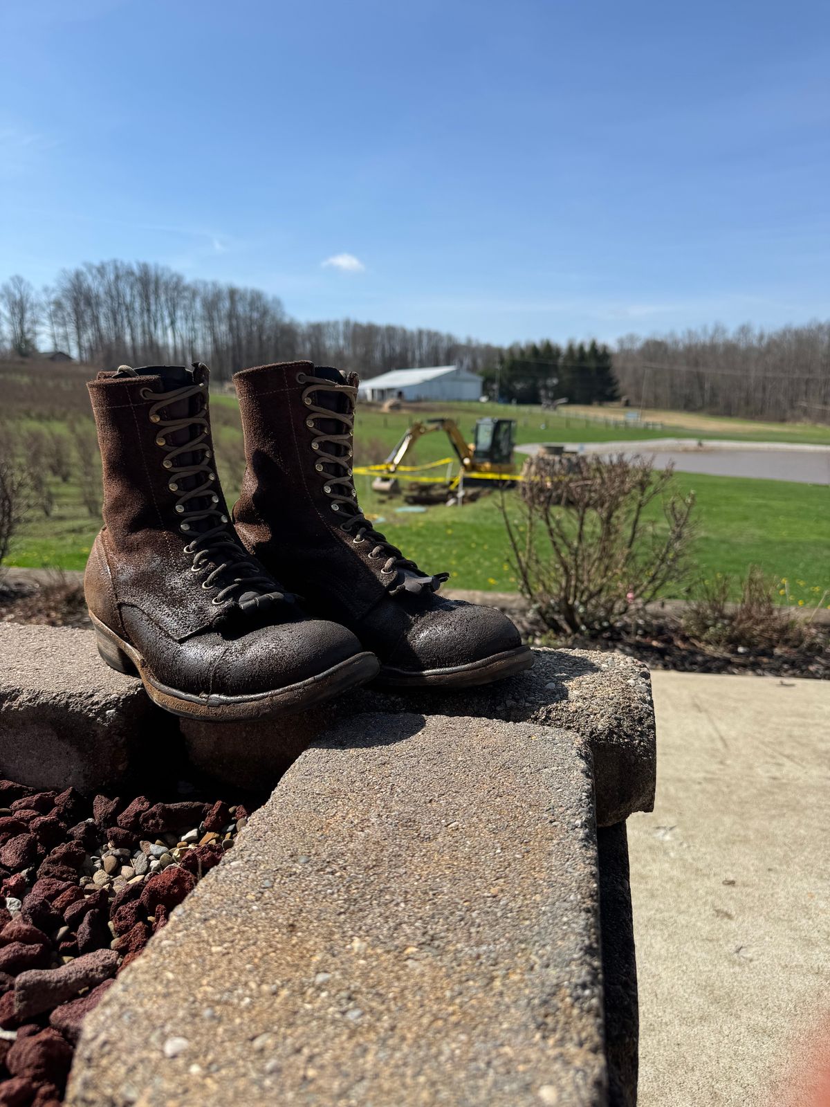 Photo by gstein.250 on April 4, 2026 of the Drew's Boots Contractor 8-inch in Brown Roughout.