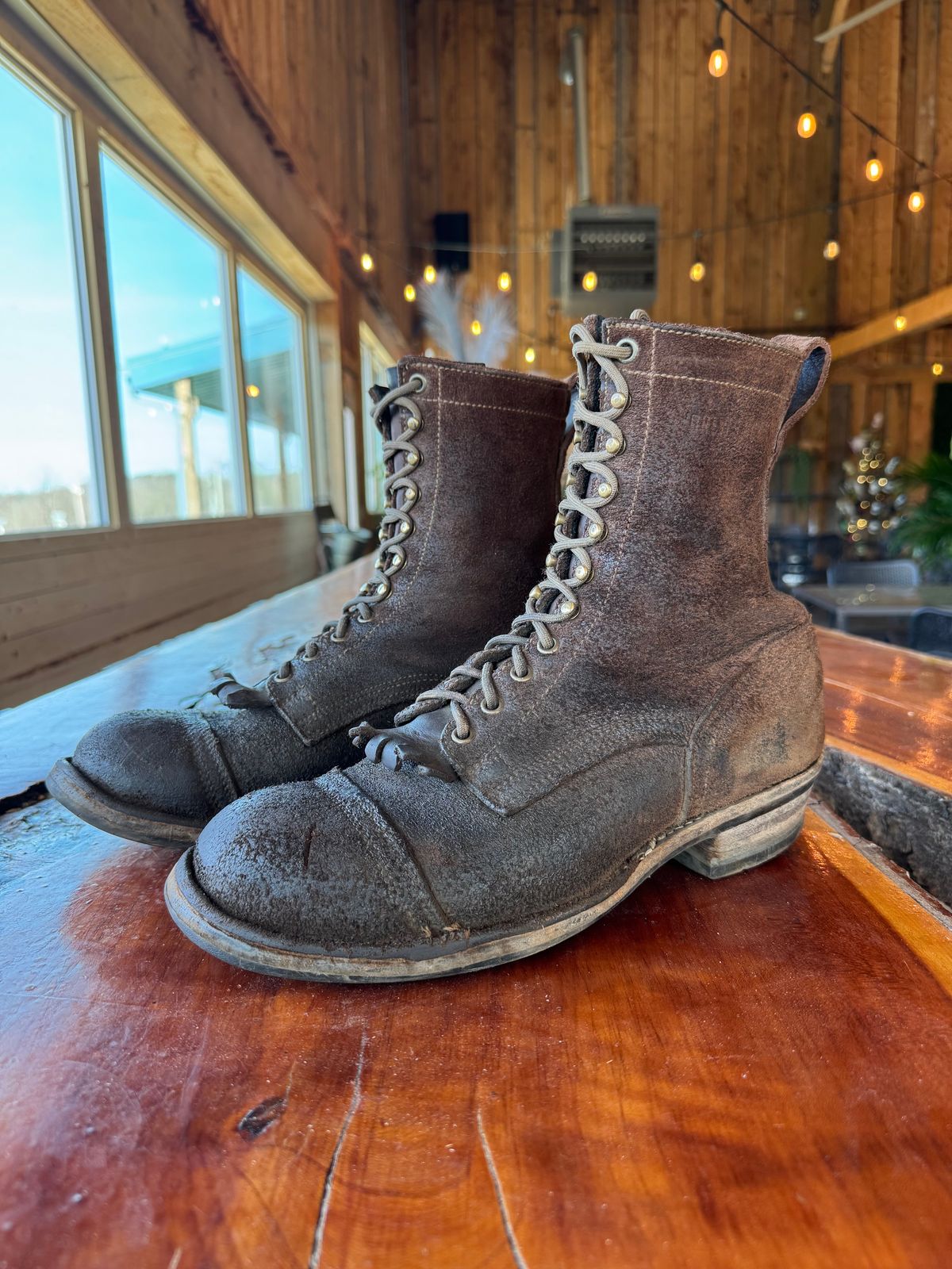 Photo by gstein.250 on April 4, 2026 of the Drew's Boots Contractor 8-inch in Brown Roughout.