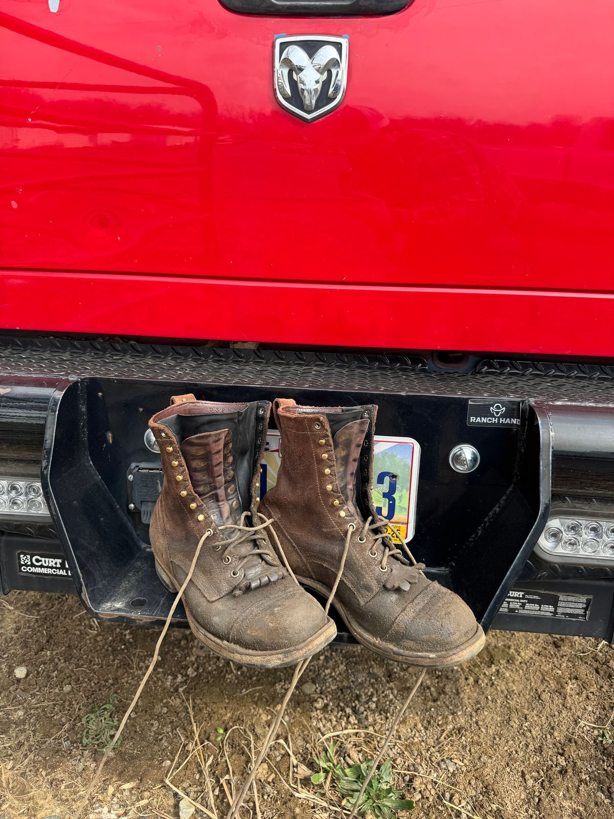 Photo by gstein.250 on March 31, 2026 of the Drew's Boots Contractor 8-inch in Brown Roughout.
