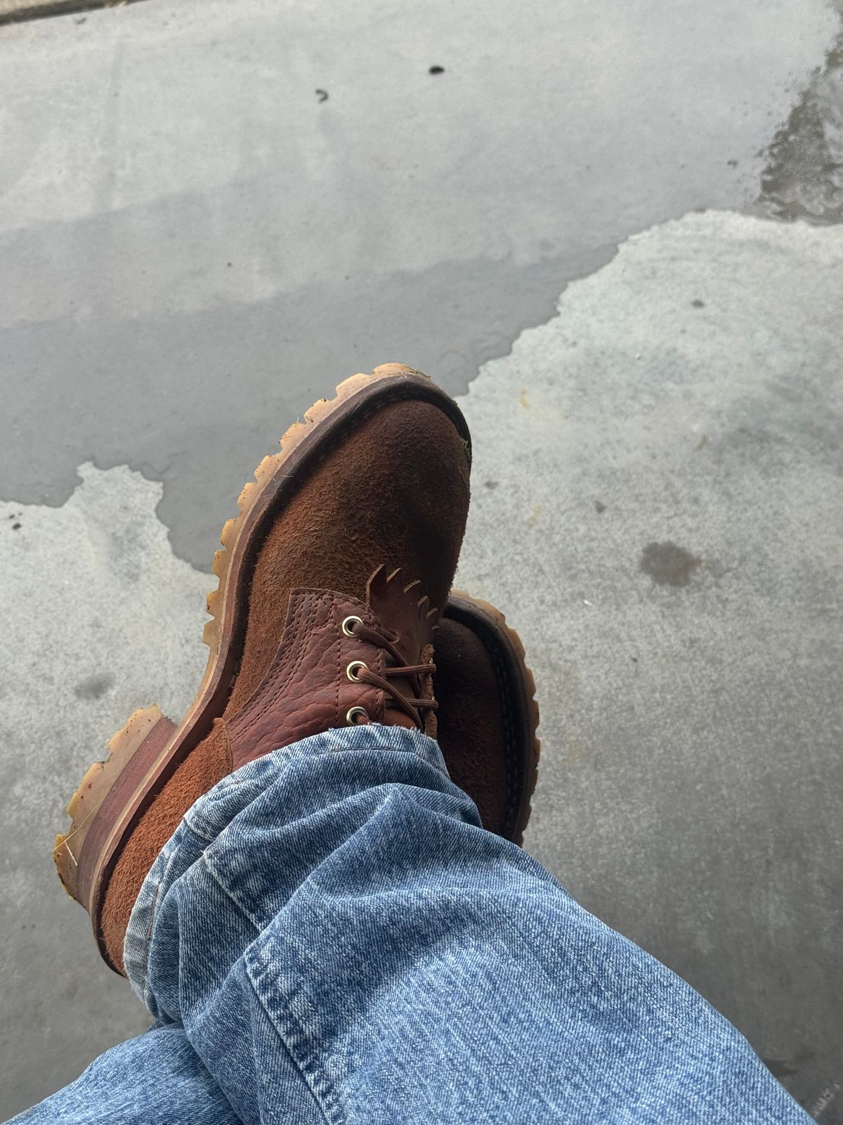 Photo by gstein.250 on June 6, 2026 of the Nicks BuilderPro in Law Tanning Chocolate Roughout Shruken Bison & Law Tanning Chocolate Smooth Shruken Bison.