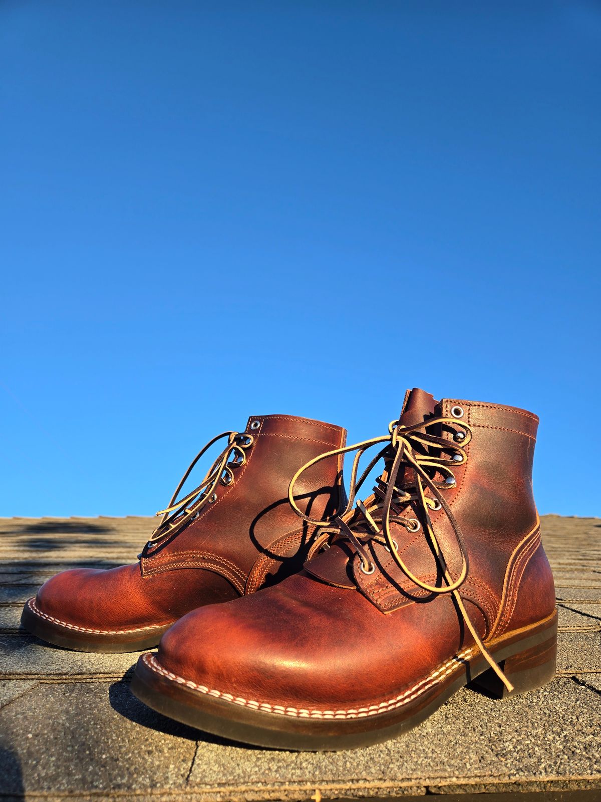 Photo by InanimatePepper on January 14, 2025 of the Nicks Custom Model in Italian Brown Cypress.
