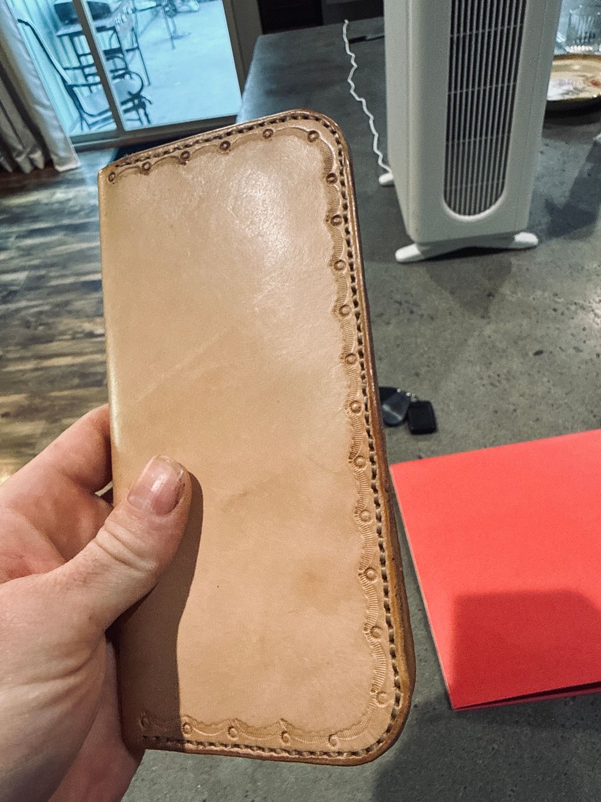 Photo by CurtQuick on April 26, 2026 of the Self-Made Mens Roper Wallet in Unknown Natural Veg Tan.