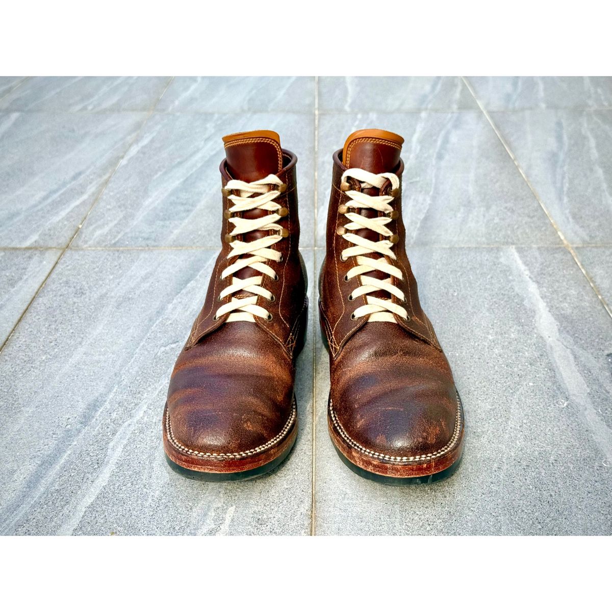Photo by wwhmusic on November 5, 2025 of the Fortis Boots Strider in Indonesian Brown Waxed Flesh.