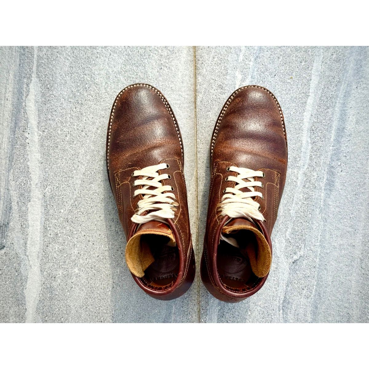 Photo by wwhmusic on November 5, 2025 of the Fortis Boots Strider in Indonesian Brown Waxed Flesh.