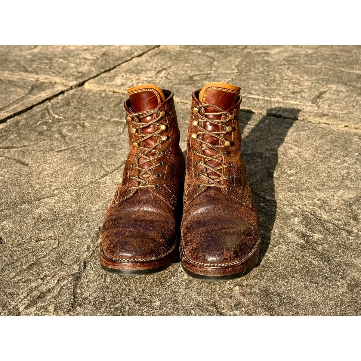 Photo by wwhmusic on February 3, 2026 of the Fortis Boots Strider in Indonesian Brown Waxed Flesh.