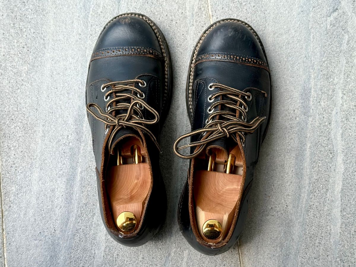 Photo by wwhmusic on November 15, 2024 of the Wan Er Service Shoes in Horween Black Chromexcel.