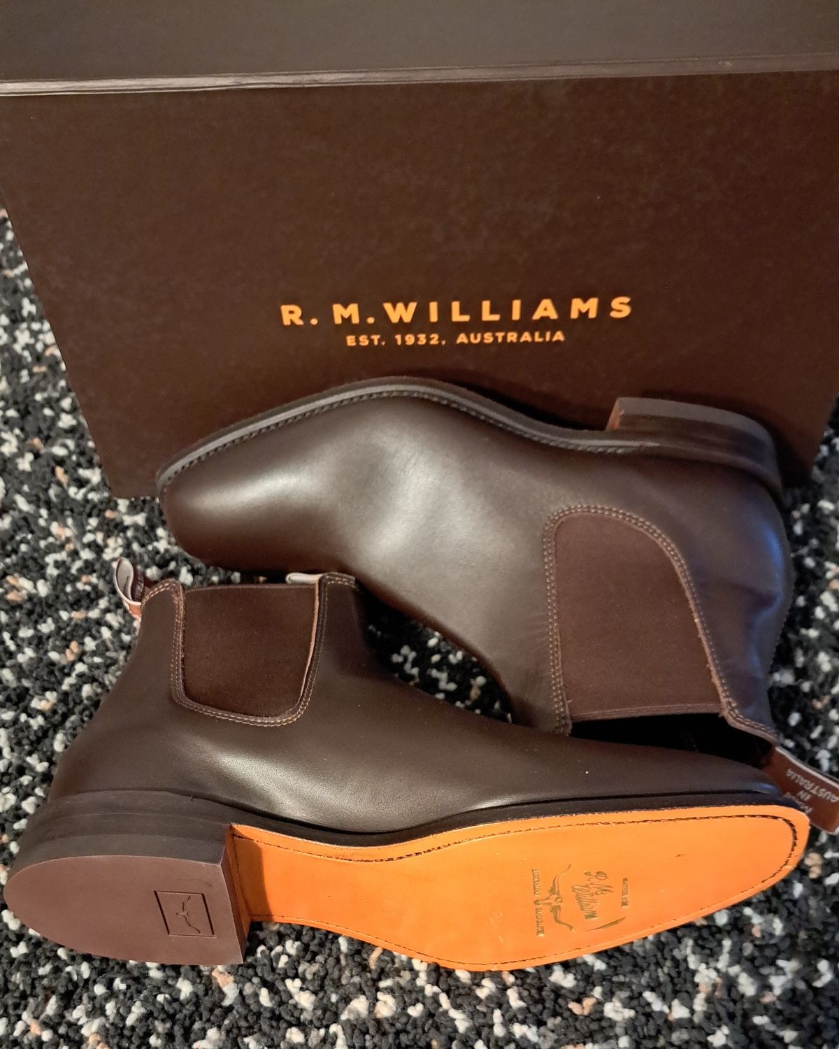 Photo by miboots on October 4, 2024 of the R.M. Williams Craftsman Boot in Chestnut Yearling.