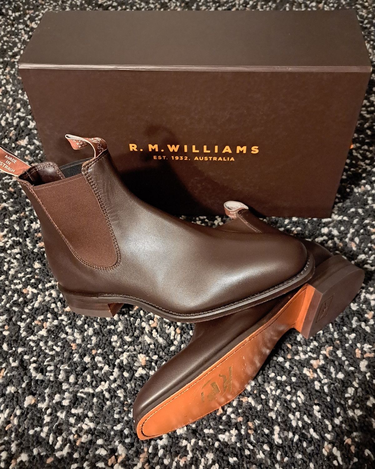 Photo by miboots on October 4, 2024 of the R.M. Williams Craftsman Boot in Chestnut Yearling.