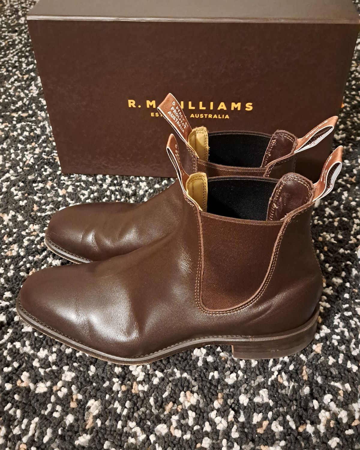 Photo by miboots on November 3, 2024 of the R.M. Williams Craftsman Boot in Chestnut Yearling.