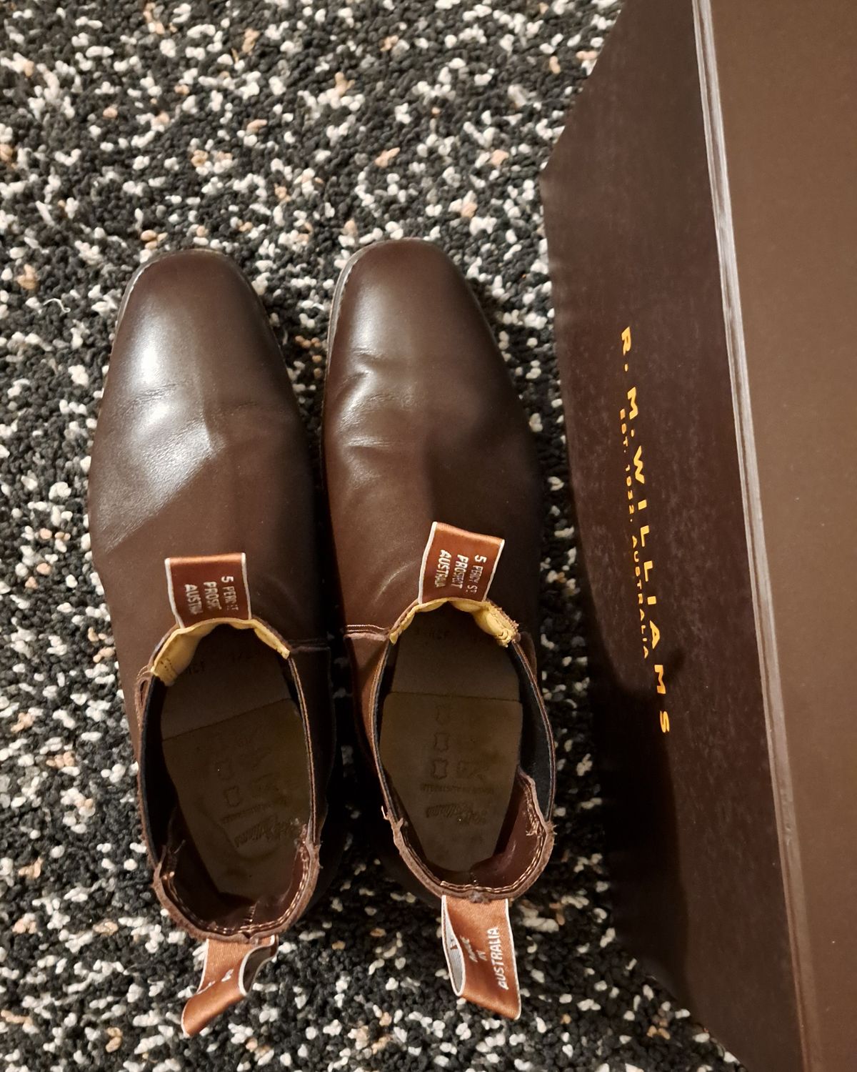 Photo by miboots on November 3, 2024 of the R.M. Williams Craftsman Boot in Chestnut Yearling.