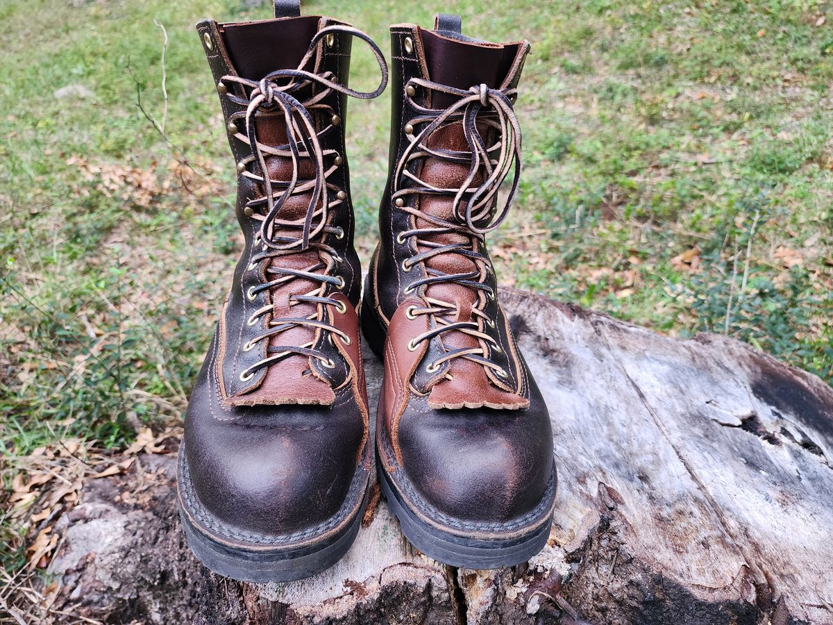 Photo by ProletariatPrince on November 10, 2024 of the Nicks x Rose Anvil ND3 in Horween Brown Waxed Flesh.