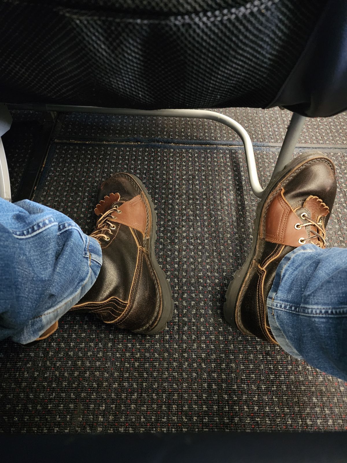 Photo by ProletariatPrince on November 17, 2024 of the Nicks x Rose Anvil ND3 in Horween Brown Waxed Flesh.