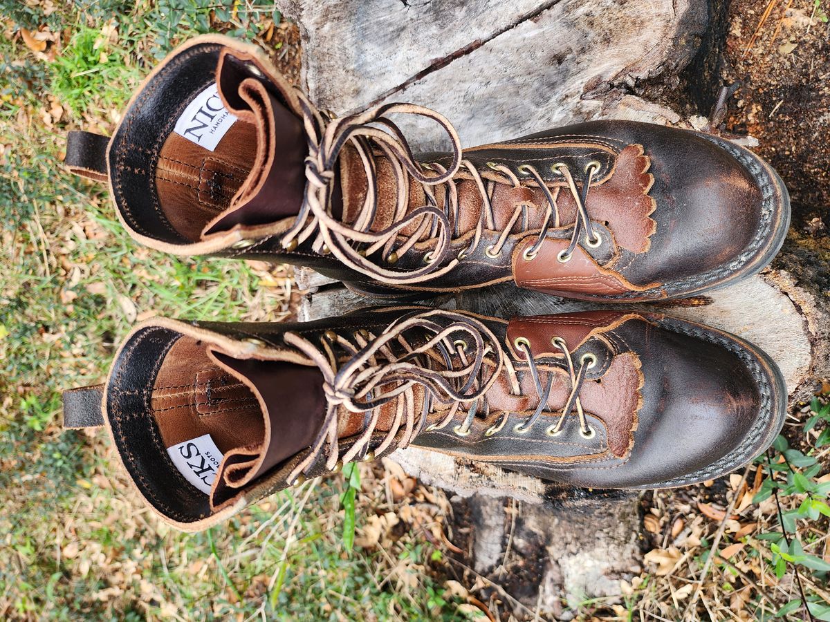 Photo by ProletariatPrince on January 5, 2025 of the Nicks x Rose Anvil ND3 in Horween Brown Waxed Flesh.